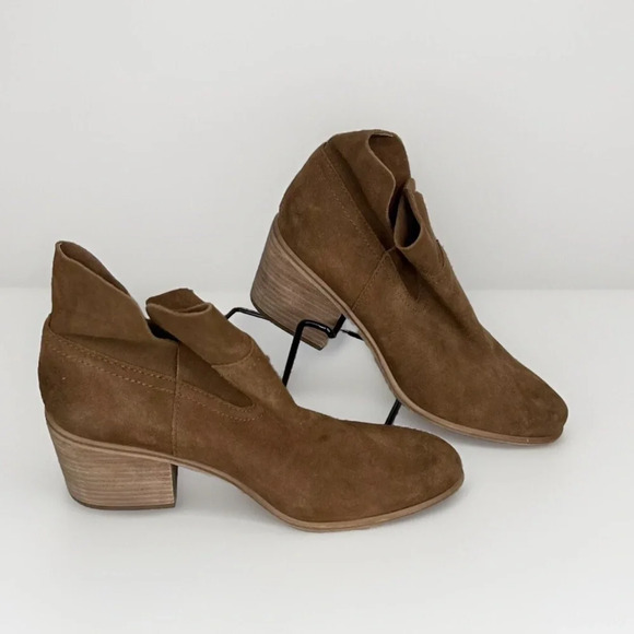 BP Women's Tan Suede Foldover Block Heel Ankle Booties Size 10M - Picture 1 of 10